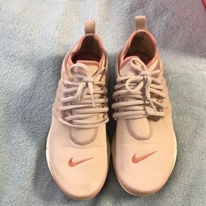 Pink Nike Air Prestos